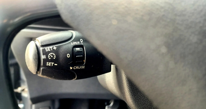 Citroen DS3 cena 28900 przebieg: 159000, rok produkcji 2015 z Łódź małe 301
